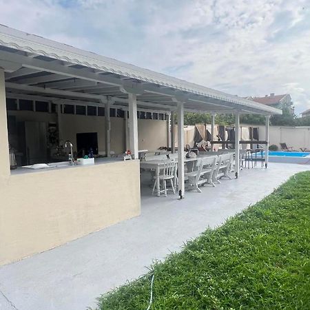 Family Hotel Malibu Черноморец Экстерьер фото