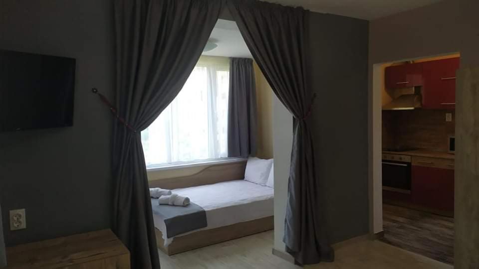Family Hotel Malibu Черноморец Экстерьер фото
