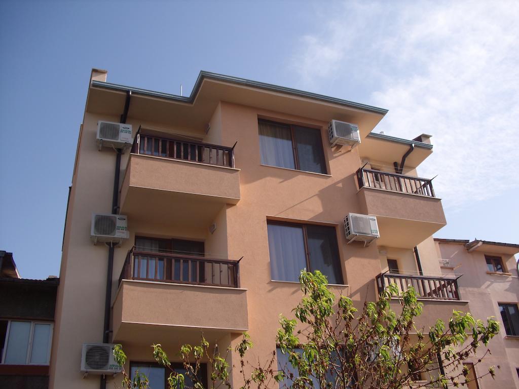 Family Hotel Malibu Черноморец Экстерьер фото