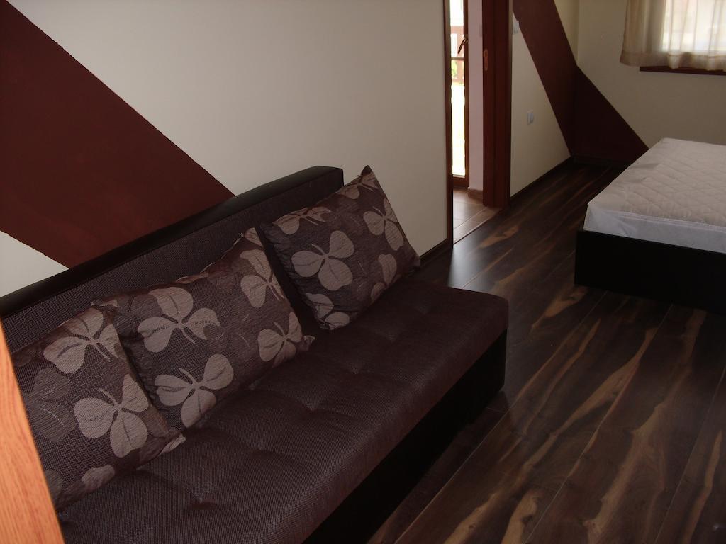 Family Hotel Malibu Черноморец Номер фото